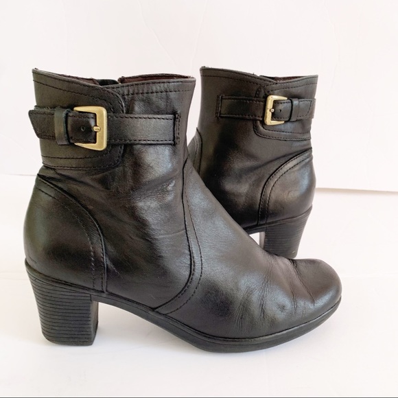 Clark’s Black Leather Ankle Bootie Side Buckle 8